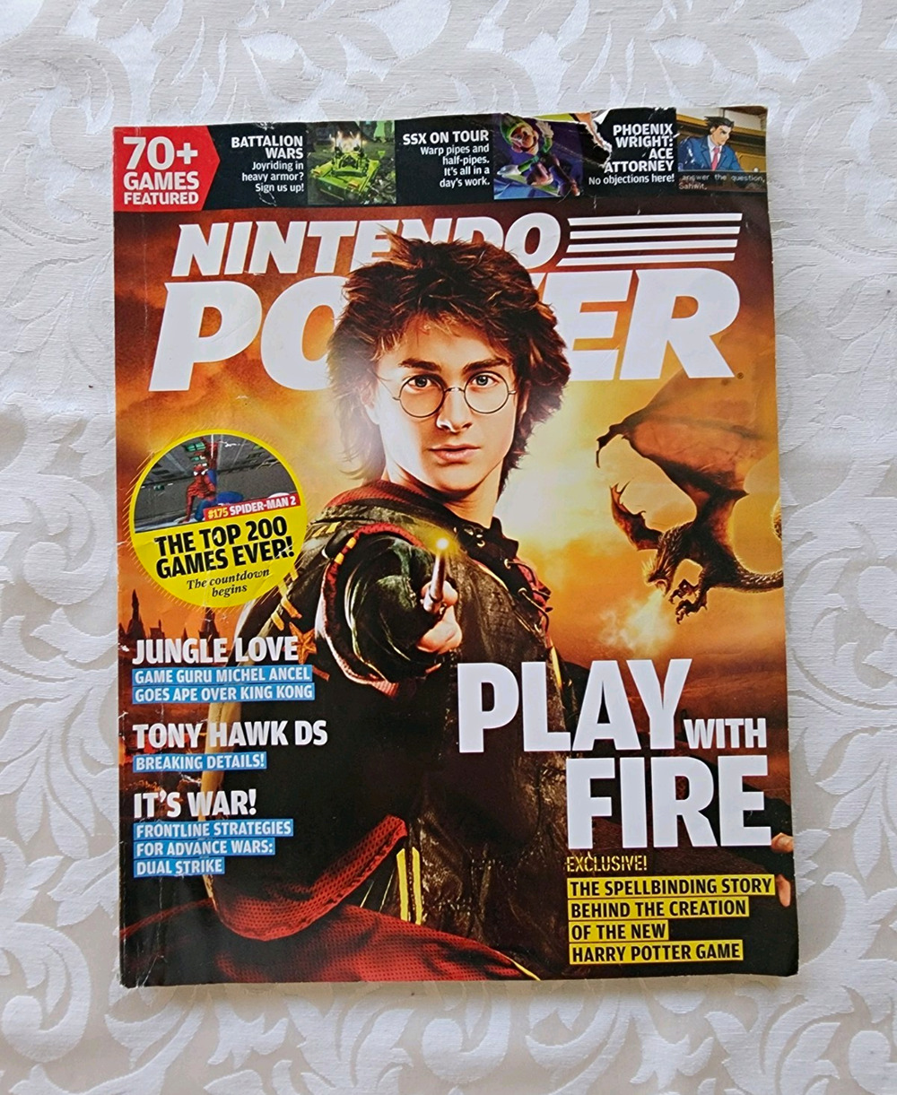 Nintendo Power March 2007 Issue 211 "Play With Fire" Cover Video Games,w/POSTERS